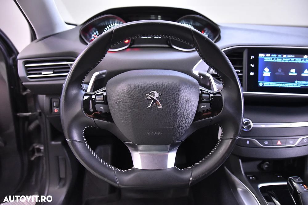 Peugeot 308 - 16