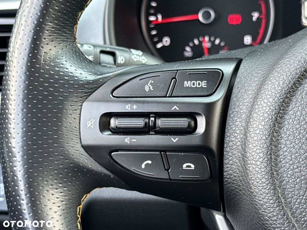 Kia Stonic 1.0 T-GDI L Business Line DCT - 20