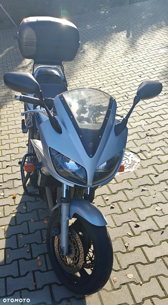 Yamaha FZS - 1