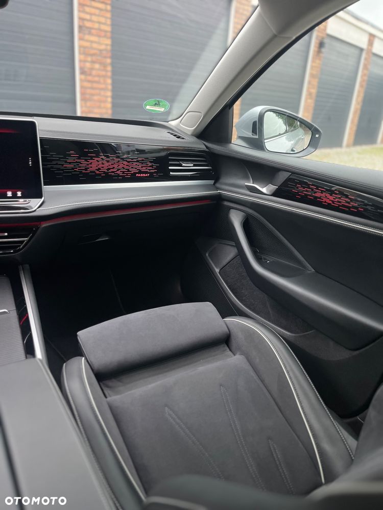 Volkswagen Passat - 20
