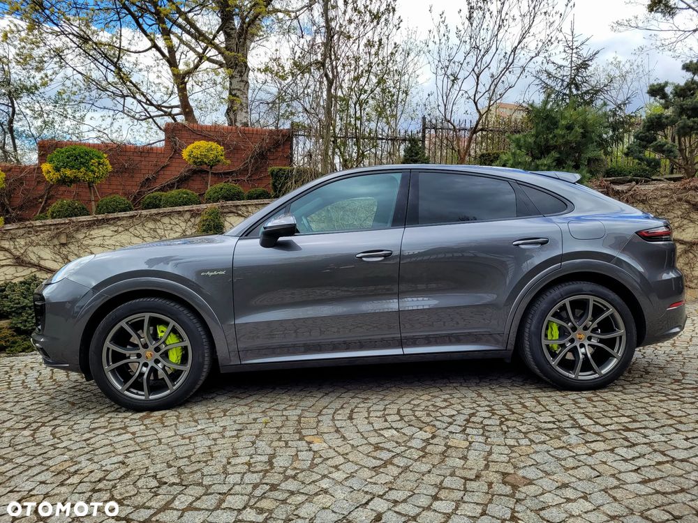 Porsche Cayenne E-Hybrid - 2