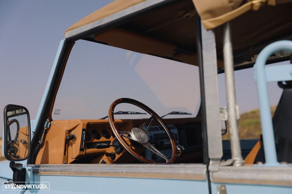 Land Rover Defender 2002 photo 3
