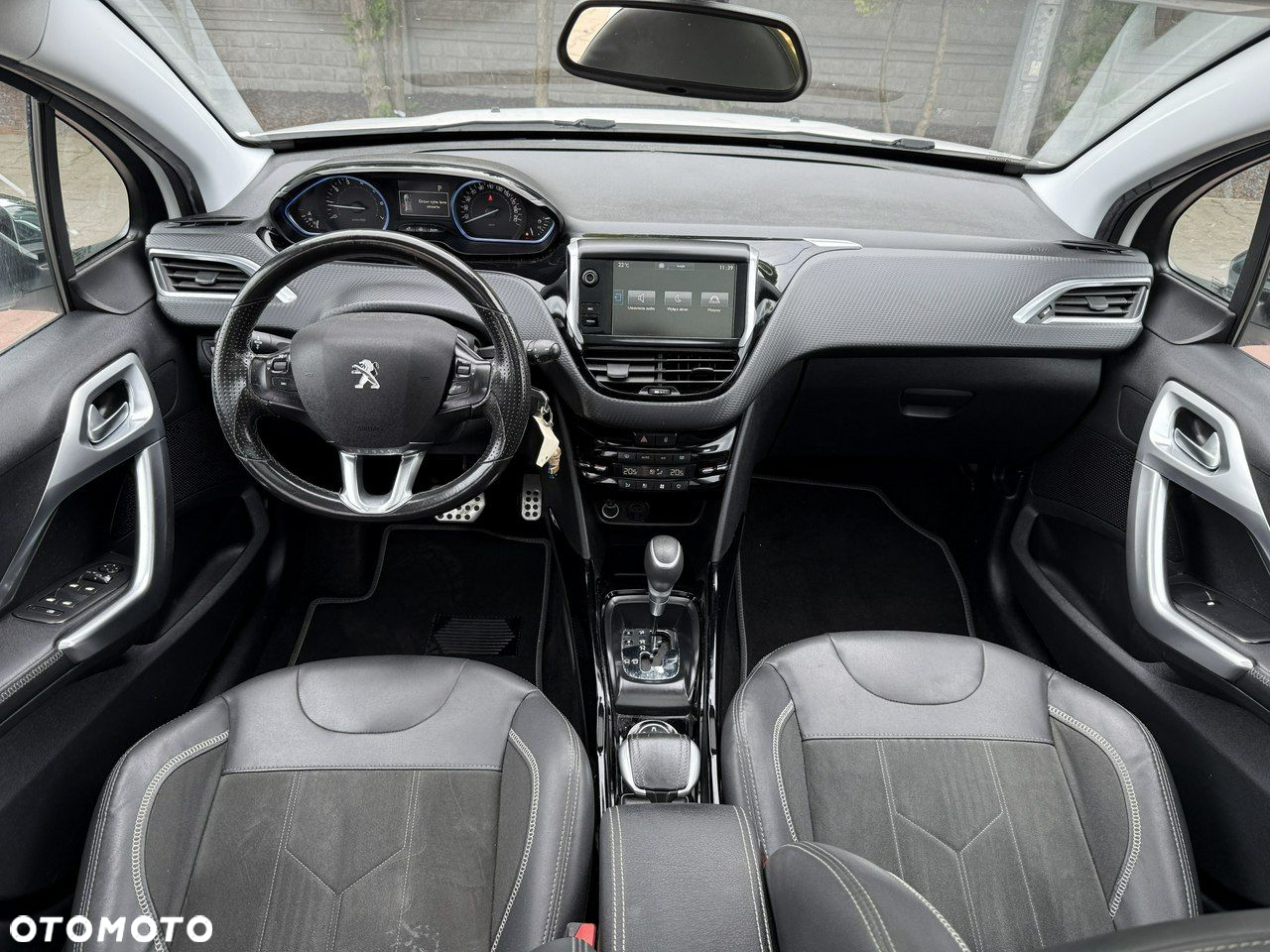 Peugeot 2008 - 5