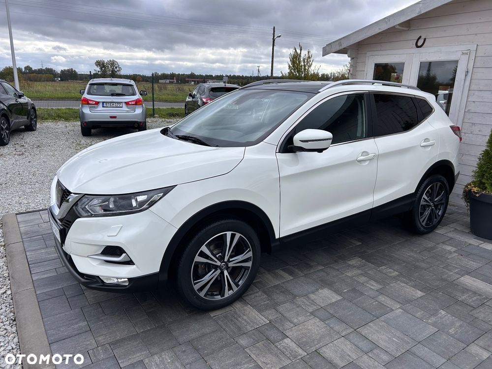 Nissan Qashqai 1.6 DIG-T N-Connecta - 1