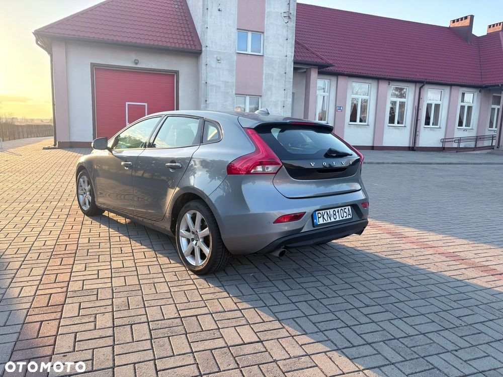 Volvo V40 D4 Drive-E Momentum - 6