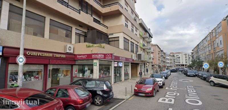 Vendo Lugar de Garagem - Centro Comercial Parque - Alverca do Ribatejo - Grande imagem: 3/4