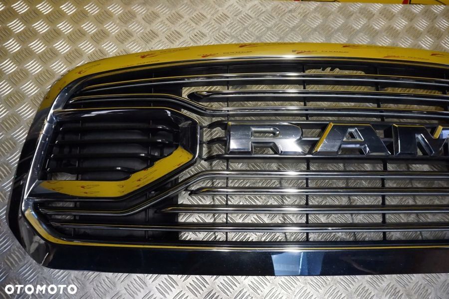 DODGE RAM 1500 LIMITED 2013 - 2018 Atrapa Przód Grill CHROM USA - 3