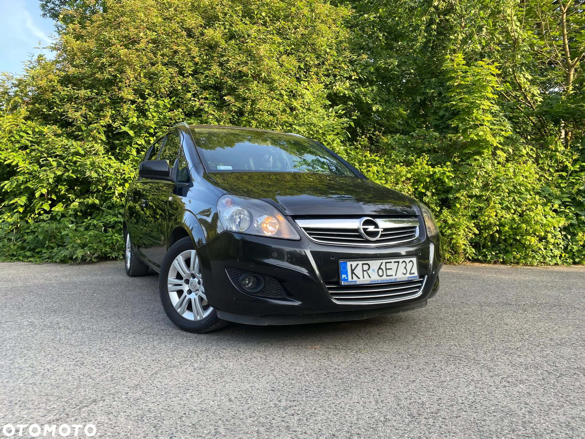 Opel Zafira 1.8 Cosmo - 29