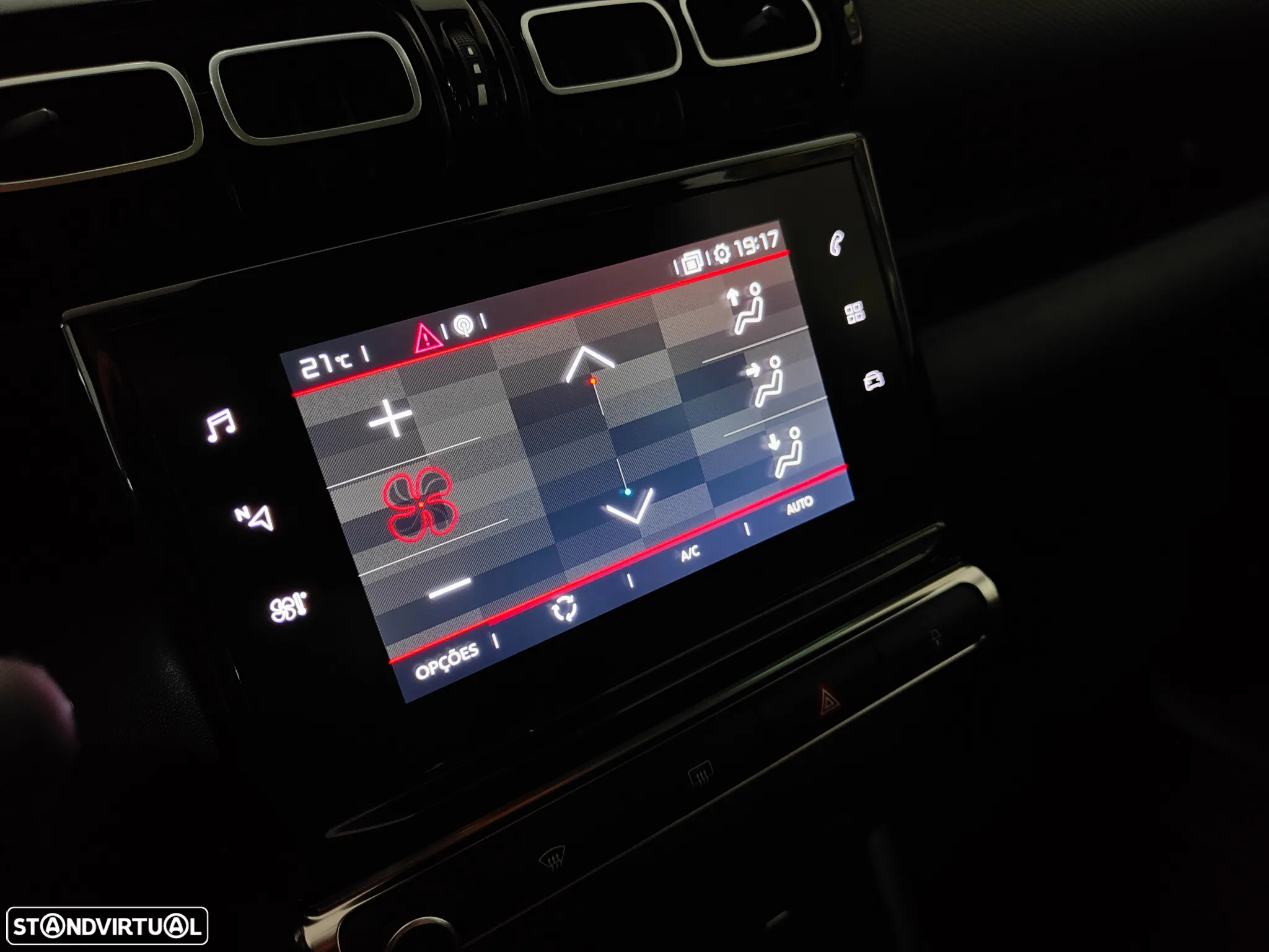 Citroën C3 Aircross 1.2 PureTech Shine EAT6 - 56