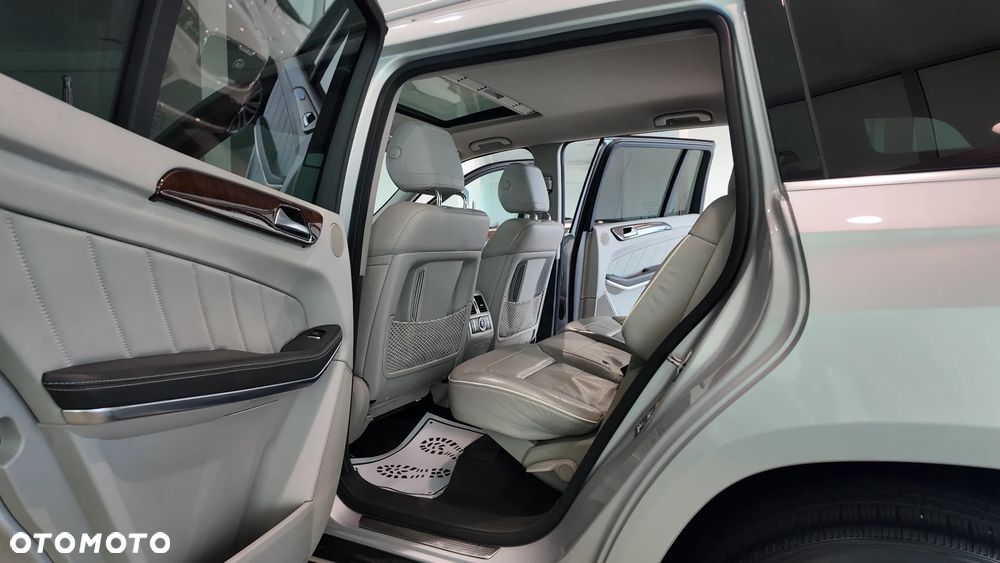 Mercedes-Benz GL - 31