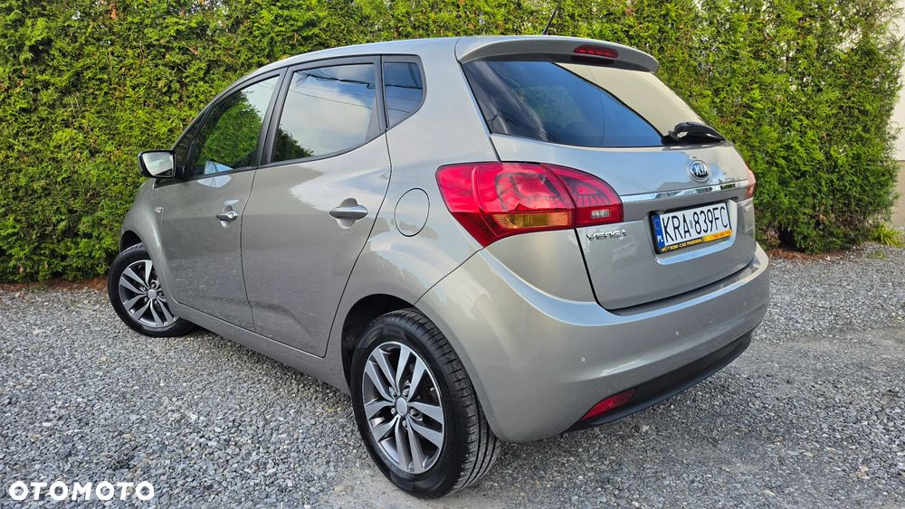 Kia Venga 1.4 CVVT Fifa World Cup Edition - 33