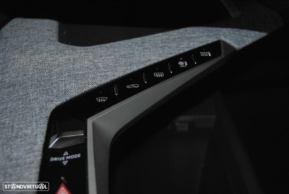 Peugeot 5008 1.2 Hybrid Allure e-DCS6 - 33