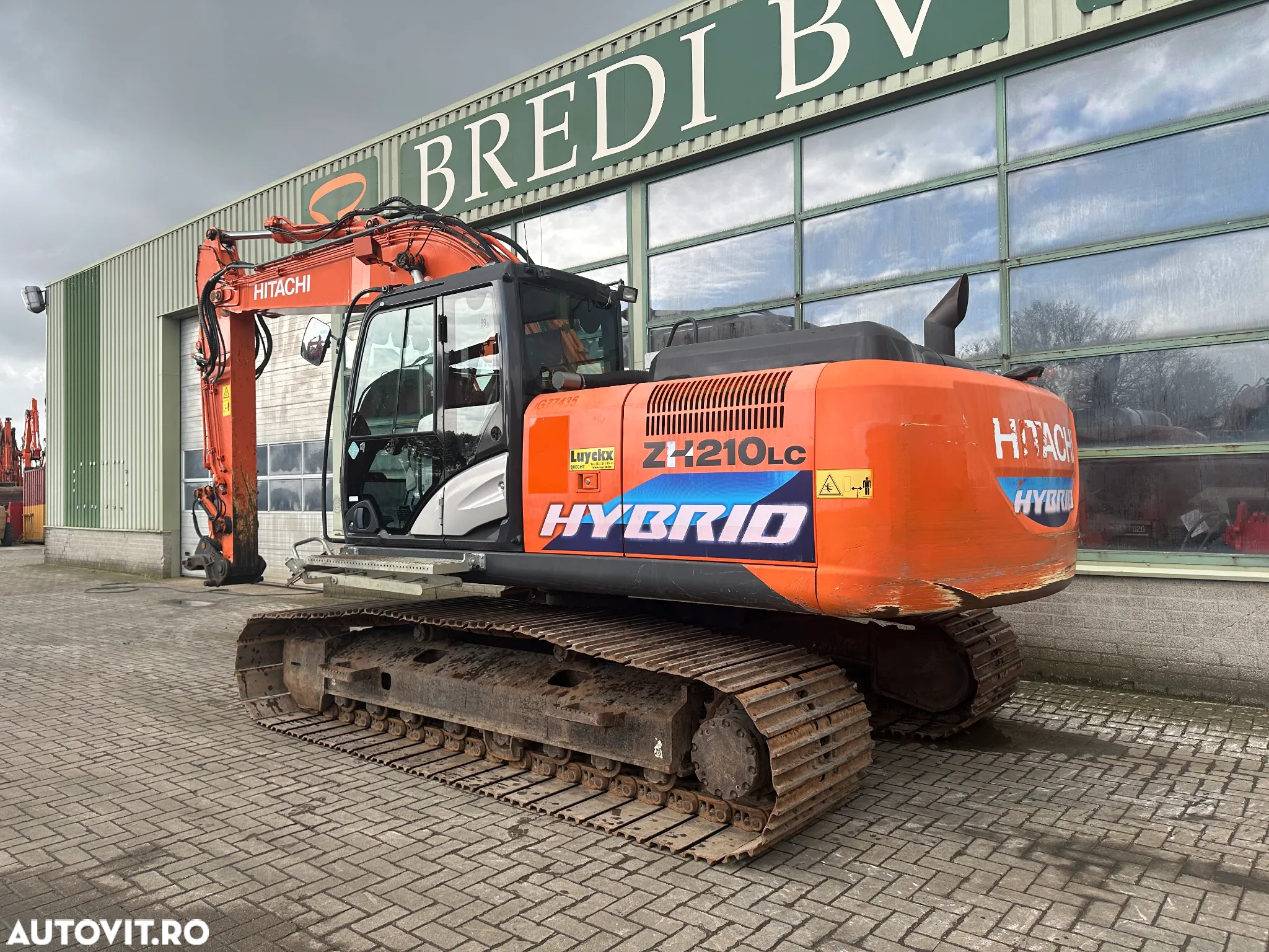Hitachi ZH210LC-5B - 5
