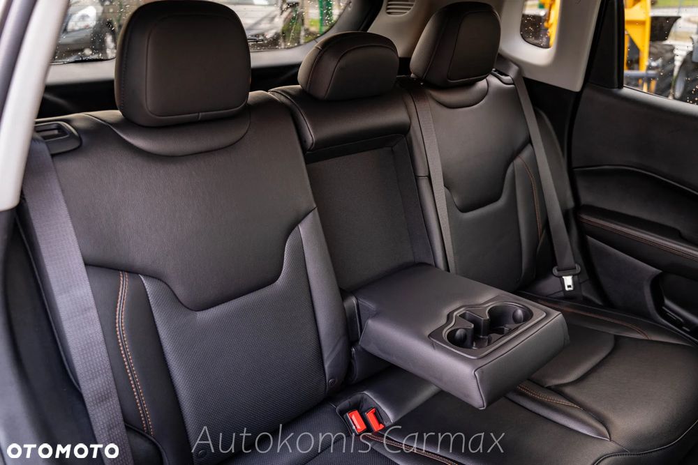 Jeep Compass - 21