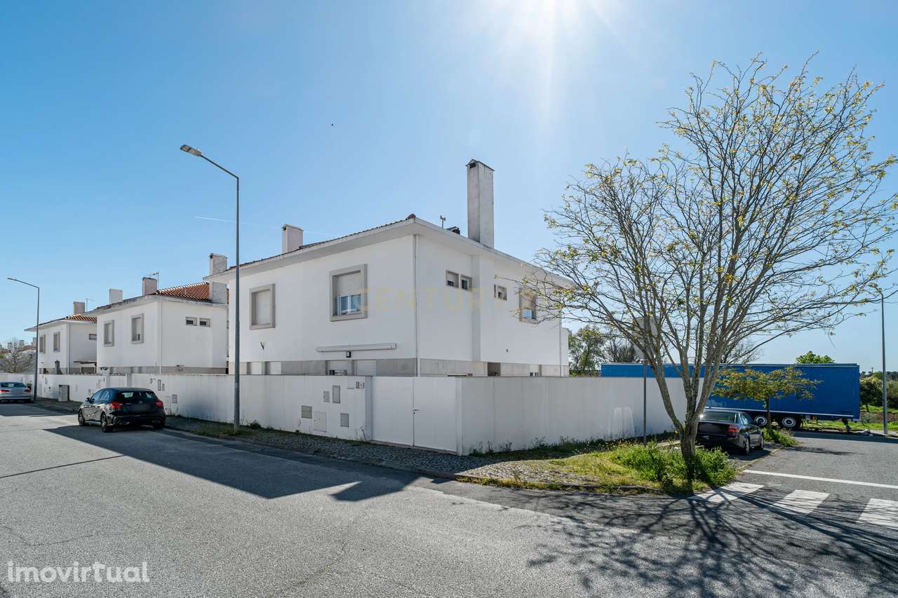 Excelente moradia- Évora, 3 Amplos  Quartos, Incluindo Suíte e Closet. - Grande imagem: 2/27