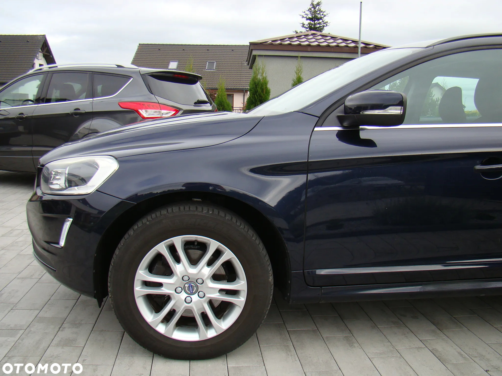 Volvo XC 60 D4 Momentum Pro - 6