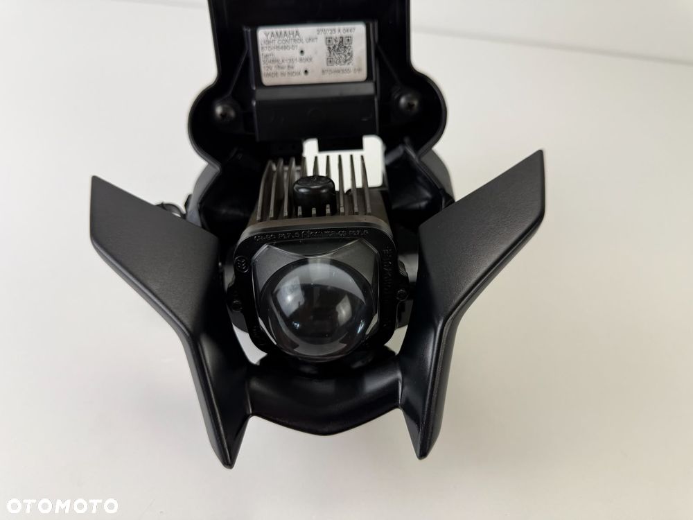 Przednia lampa reflektor Yamaha MT 125 2020+ - 2