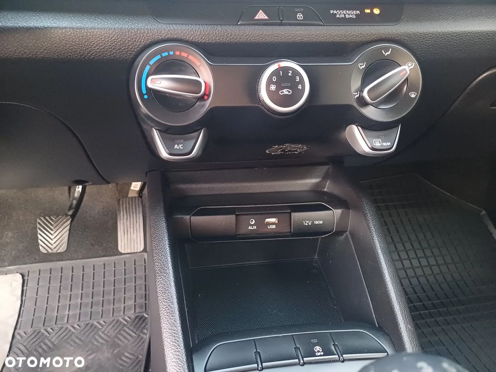 Kia Rio 1.2 Business Line - 27