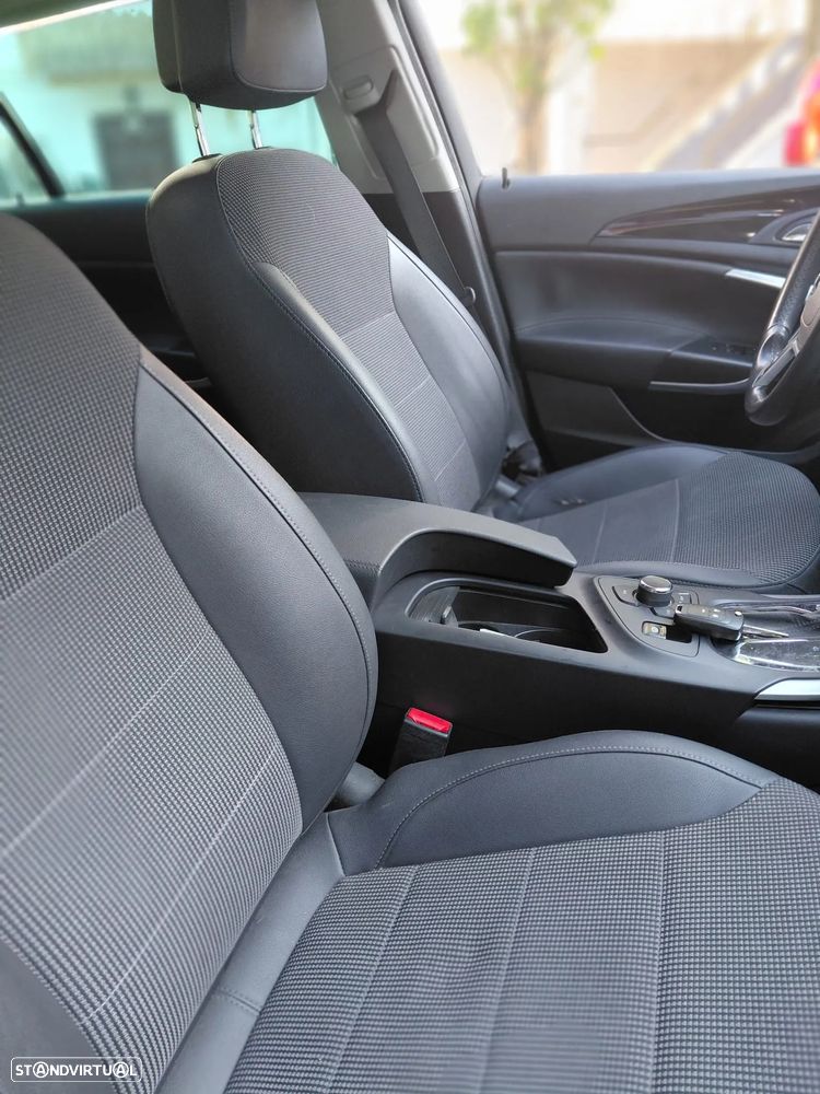 Opel Insignia Sports Tourer - 14