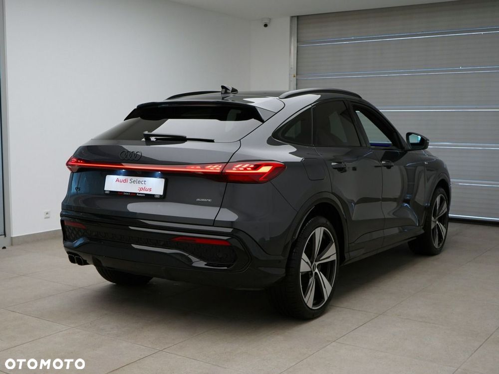 Audi Q5 Sportback - 5