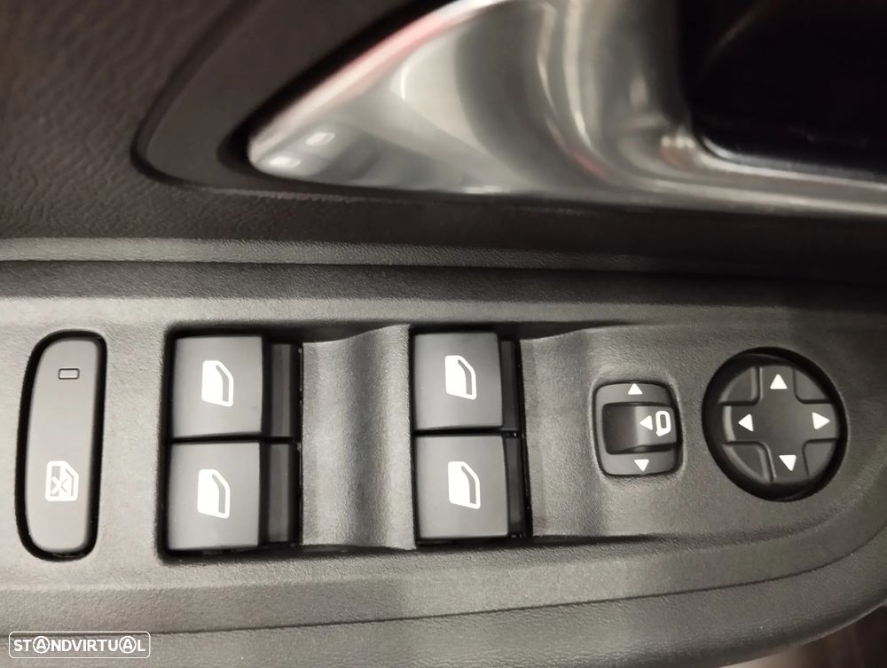 Citroën C4 X 1.2 PureTech Feel Pack EAT8 - 17