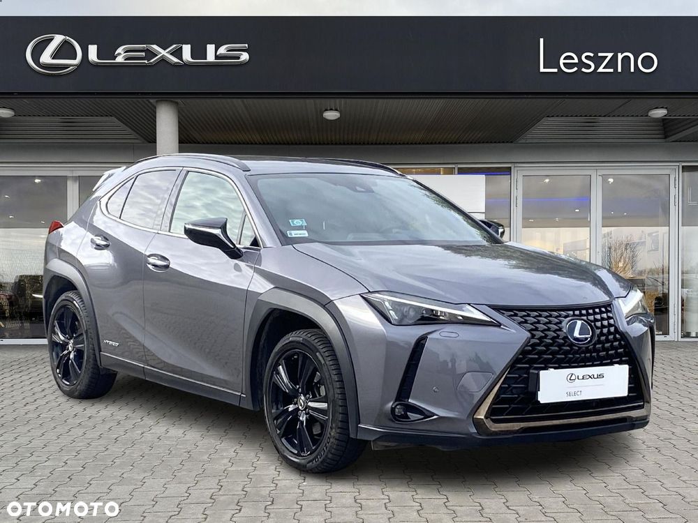 Lexus UX - 5