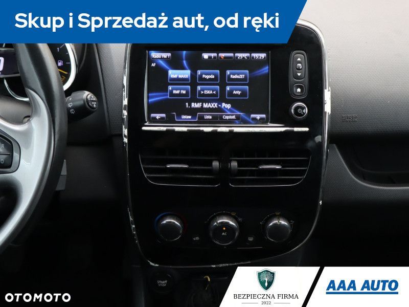 Renault Clio - 15