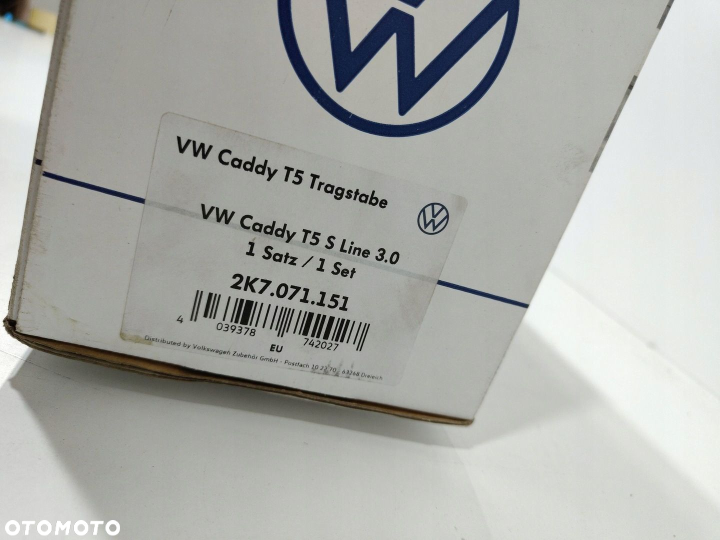 Caddy 2k7 V 21- bagażnik dachowy relingi oryginał VW - 2