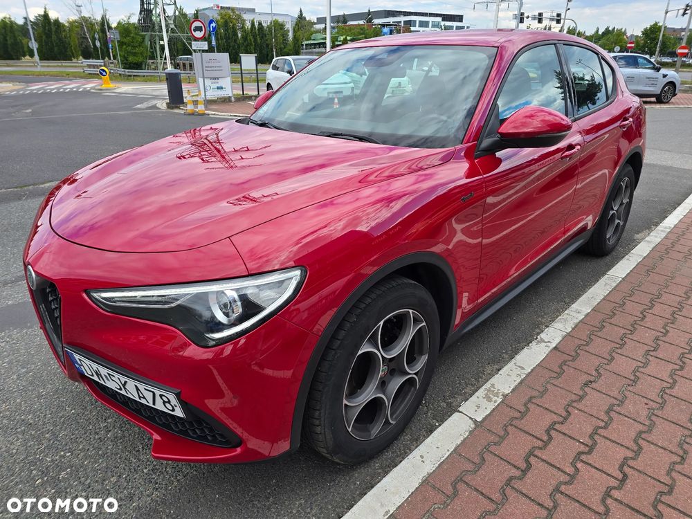 Alfa Romeo Stelvio 2.0 Turbo Sprint Q4 - 4
