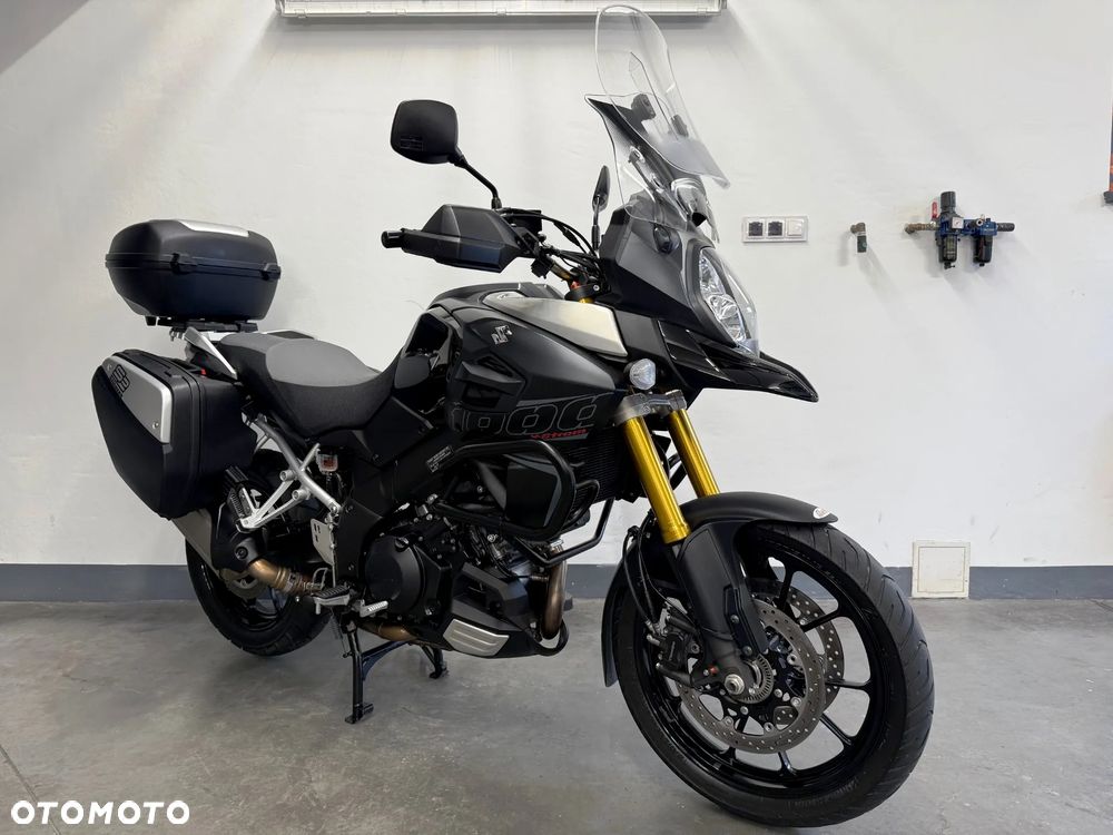 Suzuki V-STROM - 1
