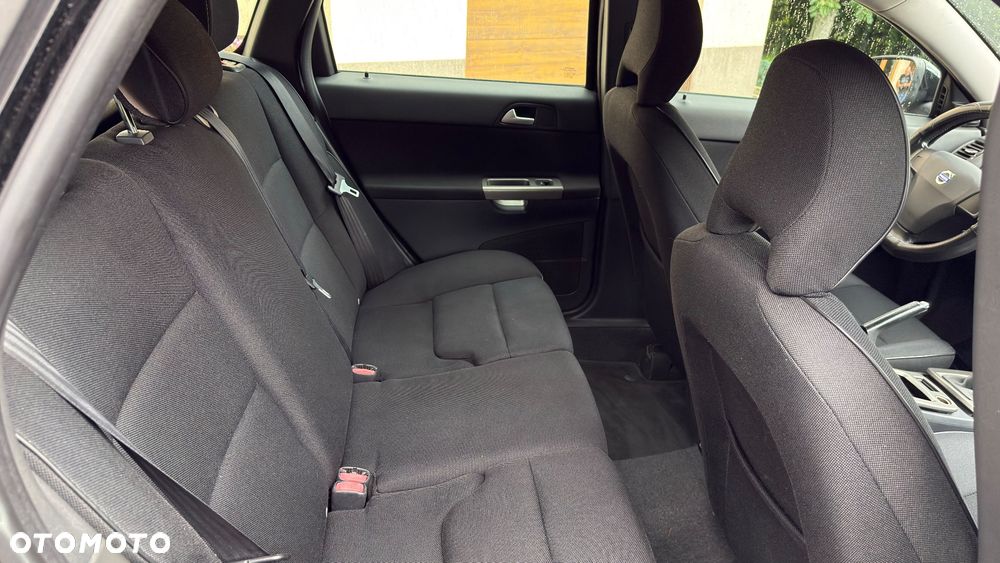 Volvo V50 D2 - 14