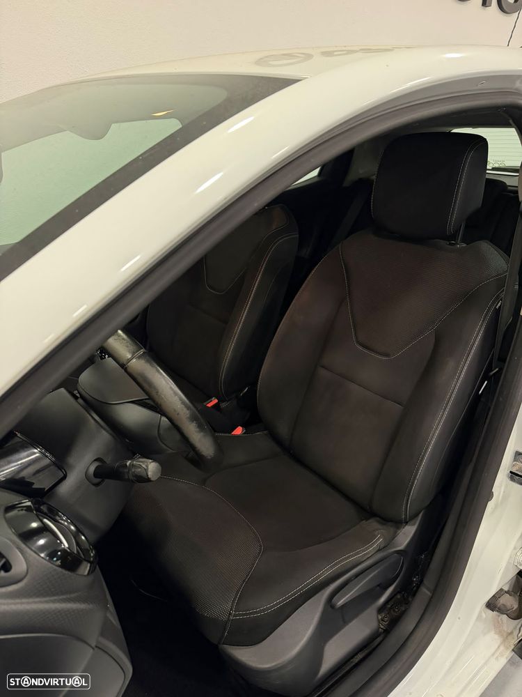 Renault Clio 1.5 dCi Dynamique S - 8