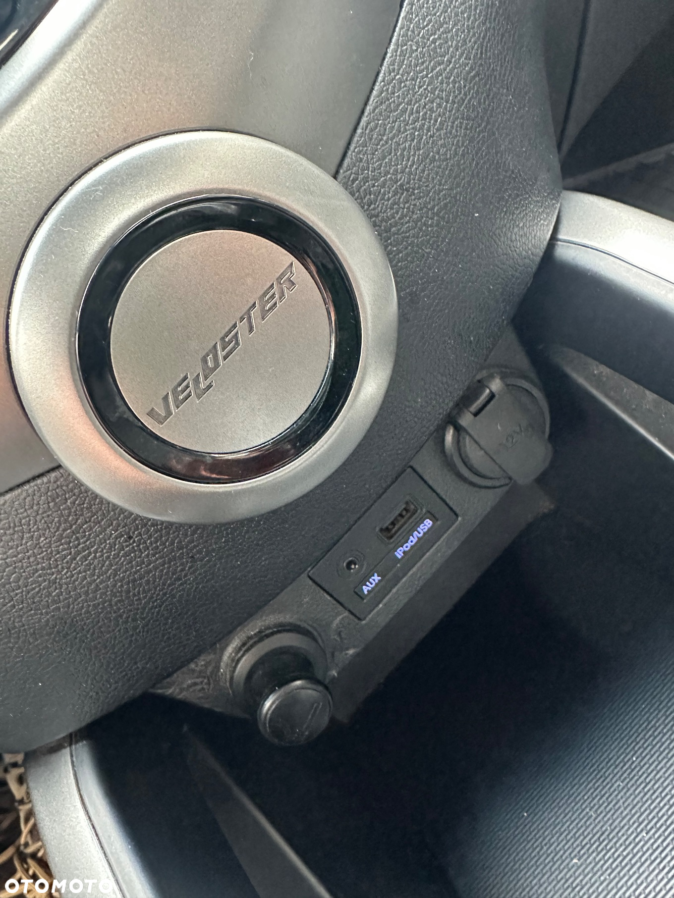 Hyundai Veloster 1.6 GDI Premium - 21