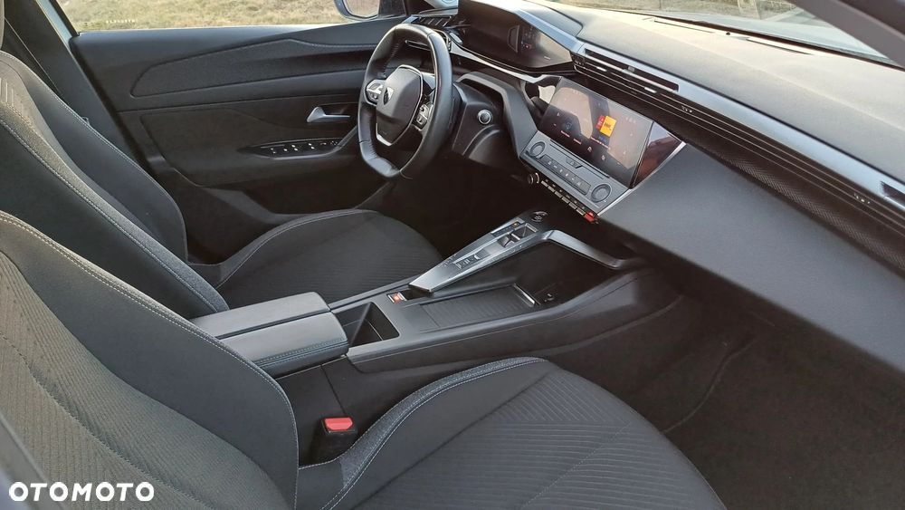 Peugeot 308 1.6 Hybrid PHEV Active Pack EAT8 - 13