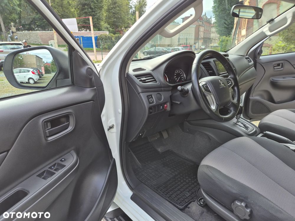 Mitsubishi L200 Pick Up 4x4 S&S Autm Double Cab Plus - 17