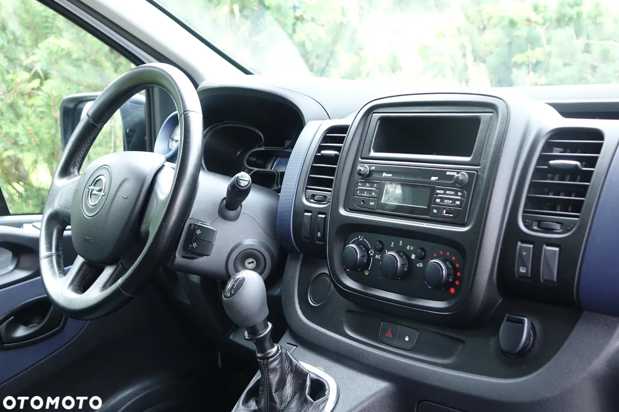 Opel Vivaro brygadówka LONG L2H1 + bagażnik dachowy - 10