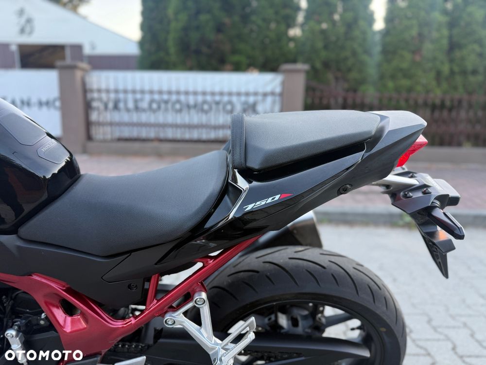 Honda Hornet - 25
