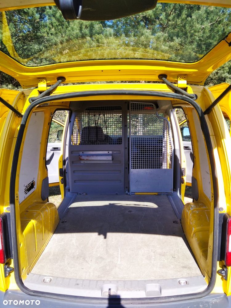 Volkswagen Caddy - 11
