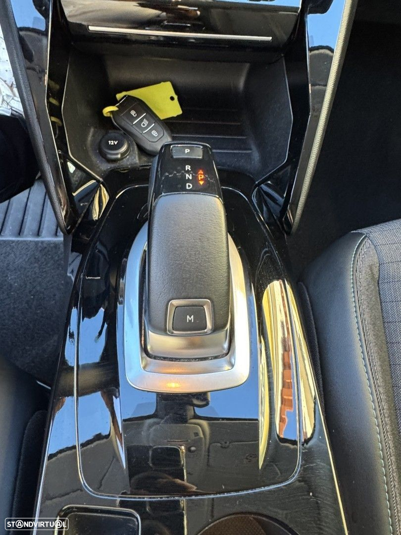 Peugeot 208 1.2 PureTech Allure Pack EAT8 - 23