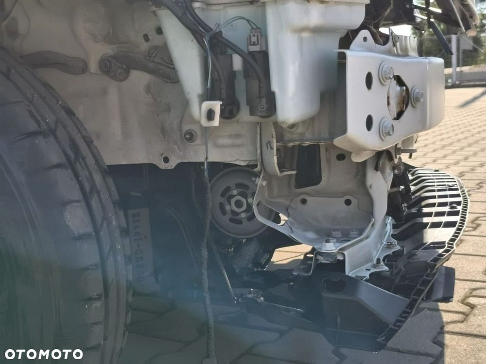 Toyota Yaris - 20