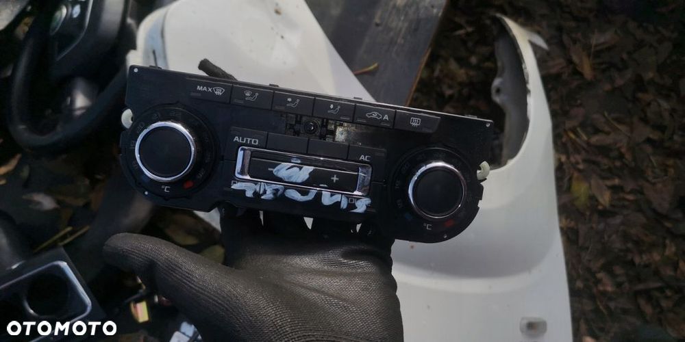 Panel klimatyzacji Superb II 3t0907044BD - 1