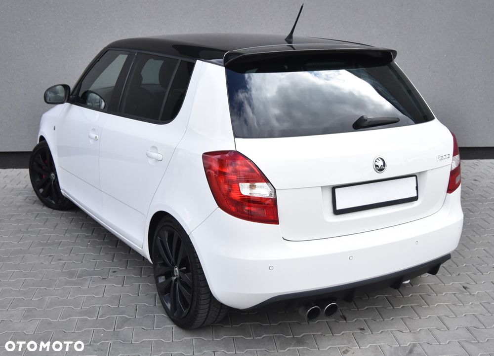 Skoda Fabia 1.4 TSI DSG RS - 12