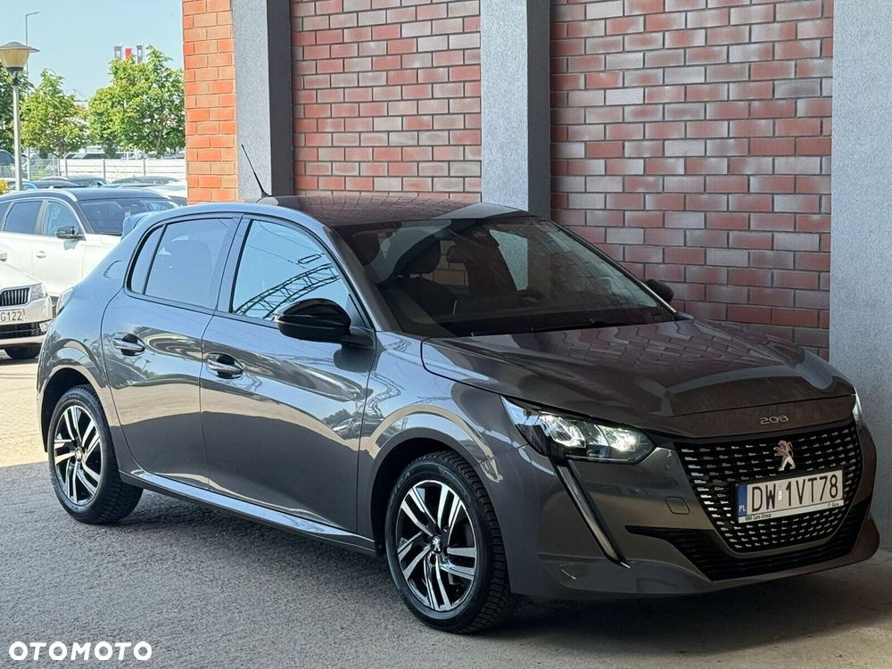 Peugeot 208 - 3