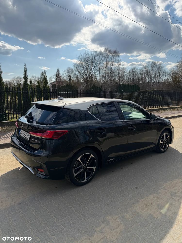 Lexus CT 200h Business Edition - 10