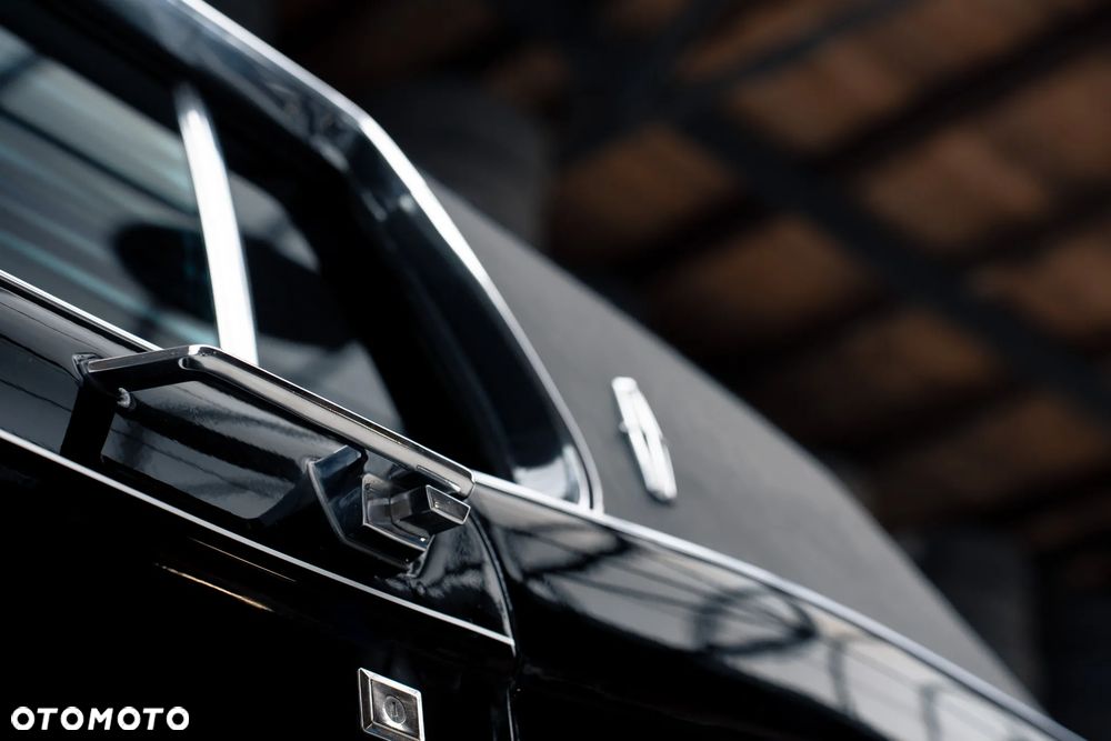 Lincoln Continental - 12