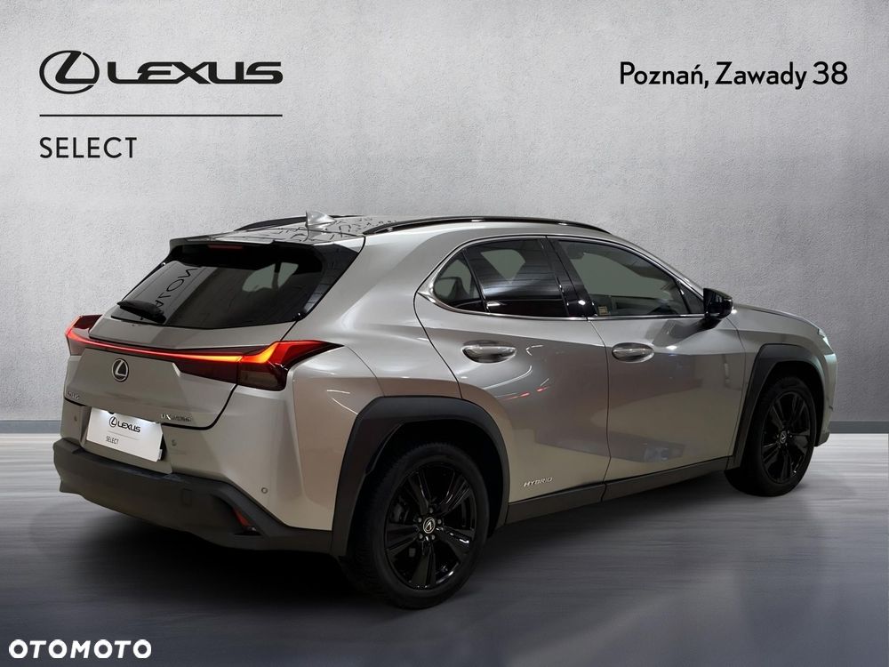 Lexus UX - 2
