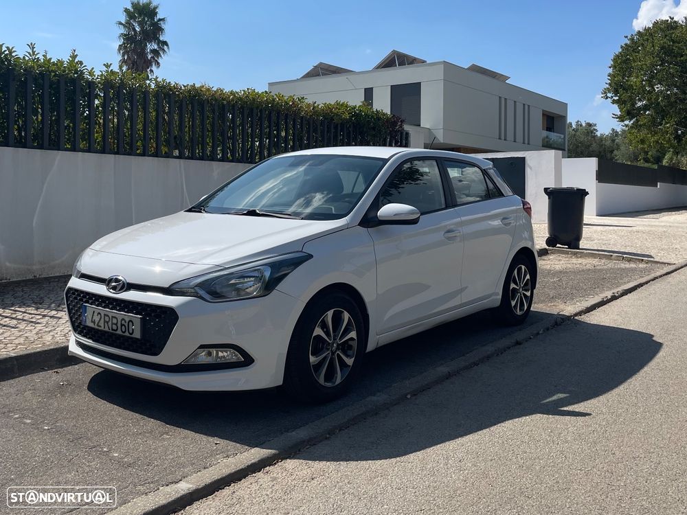 Hyundai i20 1.2 Blue Classic - 1