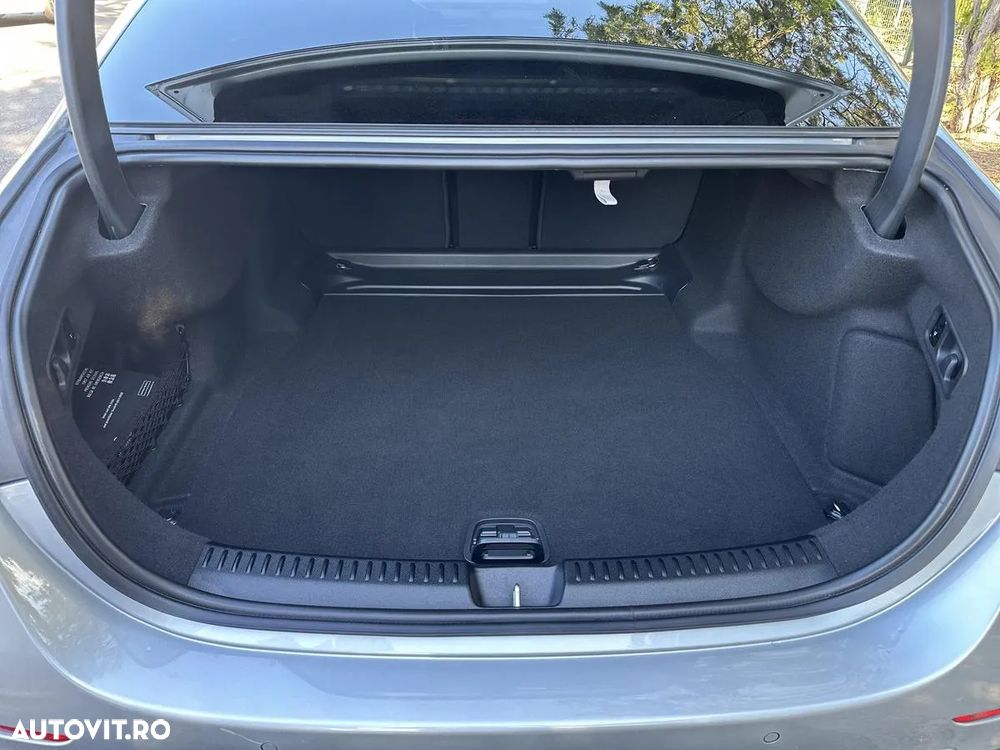 Mercedes-Benz E 200 9G-TRONIC Edition AMG Line - 19