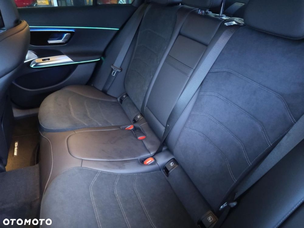 Mercedes-Benz Klasa E 300 PHEV 4-Matic AMG 9G-Tronic - 8