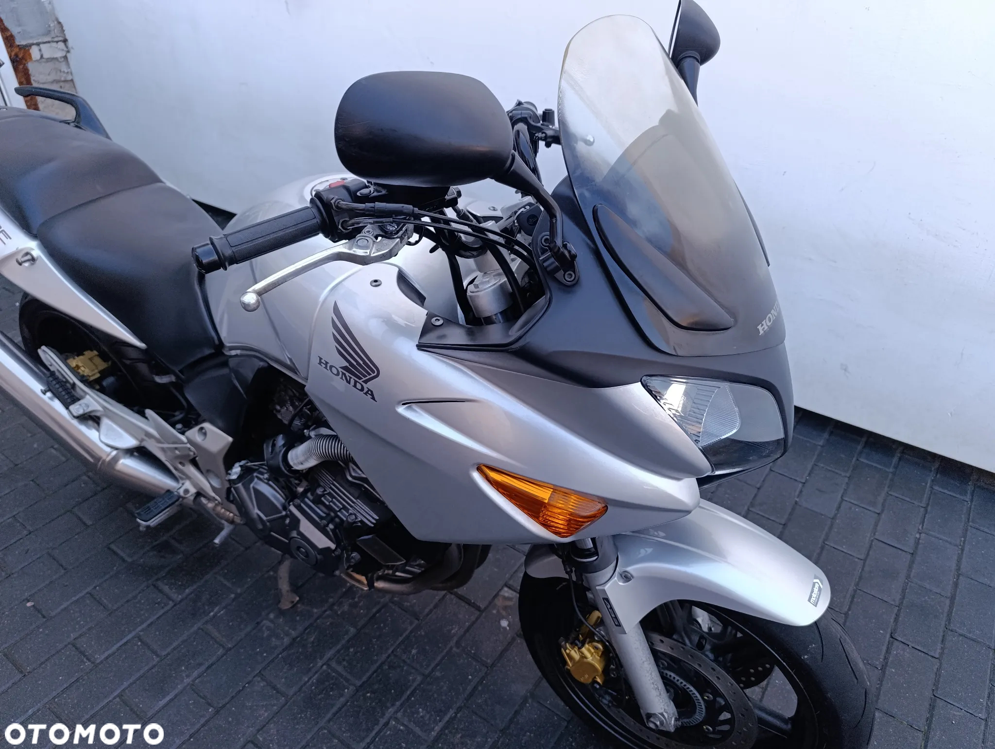 Honda CBF - 26